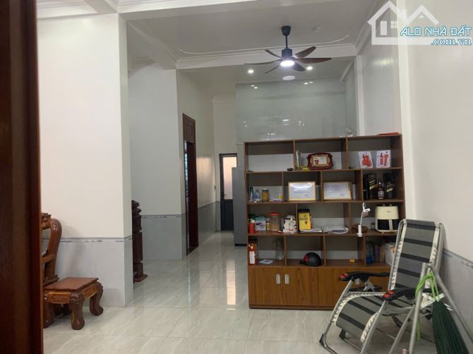 Nhà đẹp 2 tầng phường trường vinh( Trung đô) trung tâm - 2