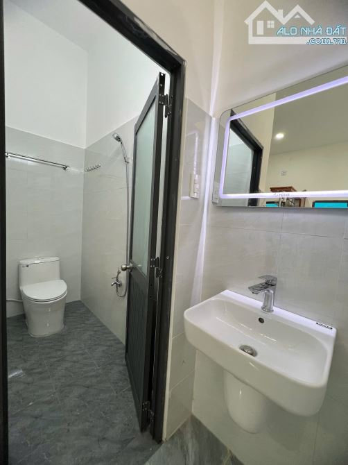 NHÀ ĐẸP ĐƯỜNG LƯU HỮU PHƯỚC, HÒN RỚ 1 , PHƯỜNG NAM NHA TRANG.5 tỷ 439 - 3