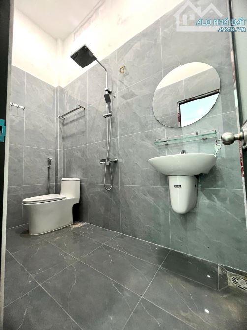 NHÀ ĐẸP ĐƯỜNG LƯU HỮU PHƯỚC, HÒN RỚ 1 , PHƯỜNG NAM NHA TRANG.5 tỷ 439 - 4