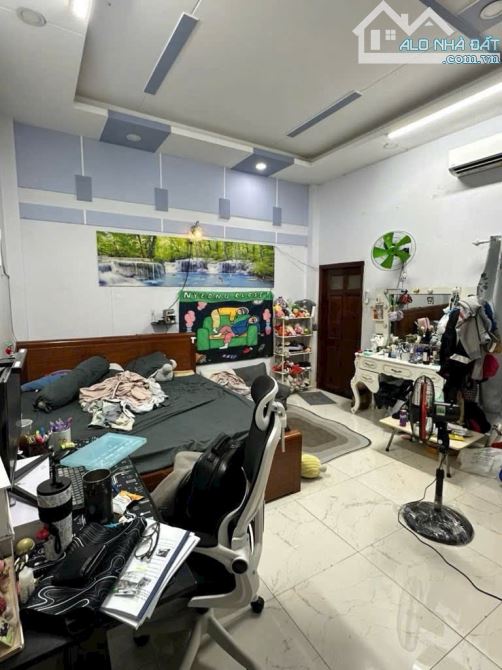 NHÀ 3 TẦNG-DT 5Mx18M (90M2)-HẺM XE TẢI CÁCH 50M RA MẶT TIỀN TÂN THỚI NHẤT Q12-SÁT PHAN VĂN - 5