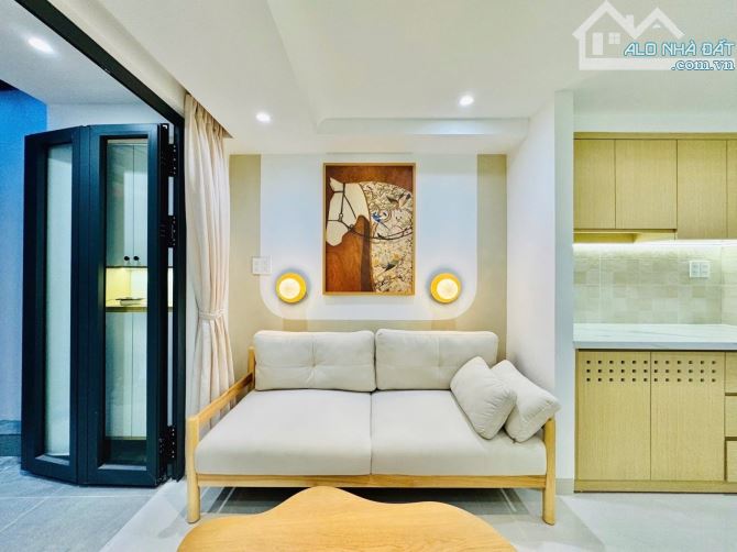 Bán nhanh nhà mới full nội thất, 3PN gần ngã tư Phú Nhuận. Giá chỉ 6.xx tỷ - 7