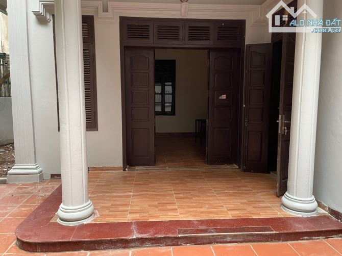 Cho thuê nhà số 42 ngõ 53 Quan Nhân 160m2, 3 tầng - 1