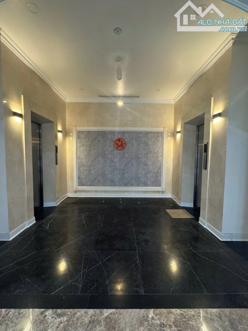 Building 14 tầng + hầm – vị trí kim cương Trần Hưng Đạo – gần Metro C10 - 500 tỷ