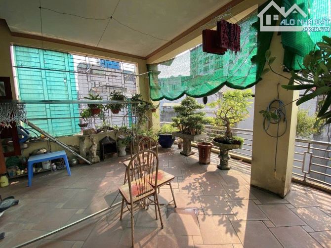 16 TỶ – GARA Ô TÔ – NGÕ RỘNG Ô TÔ TRÁNH – 30M RA PHỐ NGUYỄN HOÀNG – HIẾM CÓ KHÓ TÌM