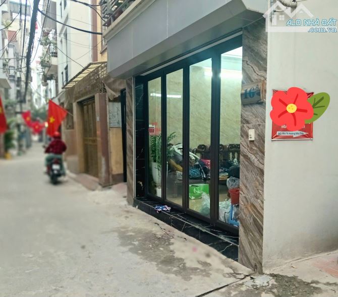 Nhà đẹp khu phố nhà giầu Hàng Than, Ba Đình: 28m² x 5 tầng, trên ở - dưới vp công ty.