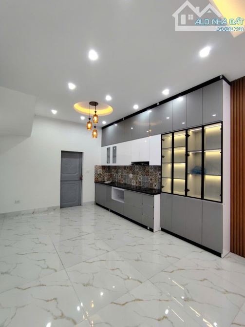 bán nhà dân xây độc lập thị trấn Chúc Sơn, 65m2, 4 tầng, ô tô đỗ cửa, nhỉnh 4 tỷ - 1