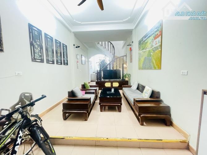 HIẾM - NHÀ RỘNG 50m2 - KIM GIANG - KHƯƠNG ĐÌNH - Ở NGAY - 1