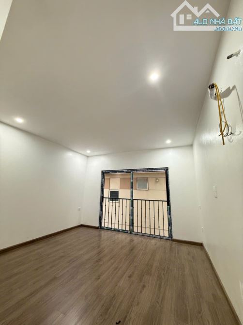 SIÊU PHẨM 1 NHÀ RA PHỐ PHAN KẾ BÍNH - MỚI KENG 6T THANG MÁY - Ở NGAY