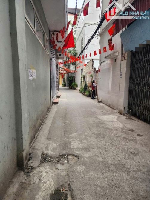 Bán nhà Võng Thị - 14.2 tỷ - 65m - 30m ra đường ô tô, ngõ thông