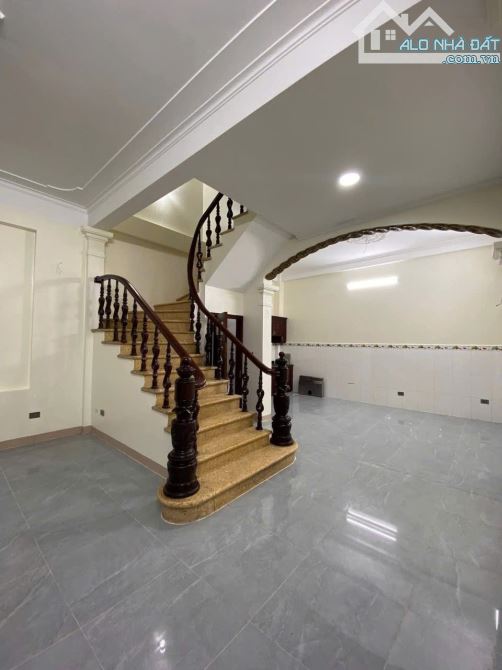 BÁN NHÀ PHỐ DUY TÂN CẦU GIẤY 55M 5 TẦNG VỈA HÈ Ô TÔ TRÁNH 2 THOÁNG KINH DOANH VIP 25 TỶ