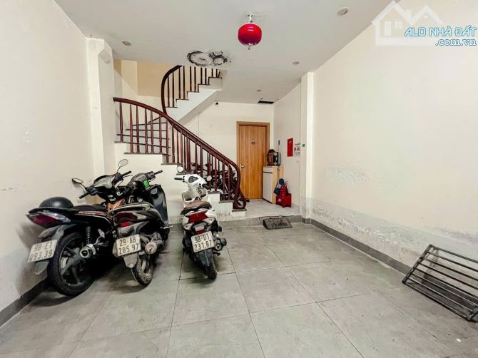 CCMN Thụy Khuê - Hơn 10 tỷ - 10 phòng full đồ - dòng tiền 500tr/năm