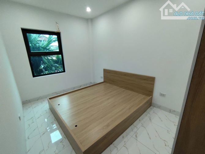 bán nhà dân xây độc lập thị trấn Chúc Sơn, 65m2, 4 tầng, ô tô đỗ cửa, nhỉnh 4 tỷ - 3