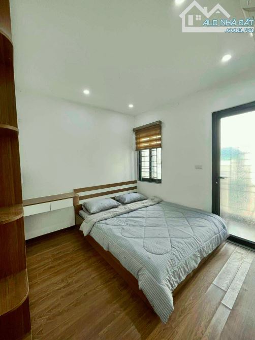 BÁN CHCCMN NGUYỄN KHÁNH TOÀN 50M 2 NGỦ FULL NỘI THẤT VỊ TRÍ THOÁNG NGÕ NÔNG GIAO THÔNG TỆN