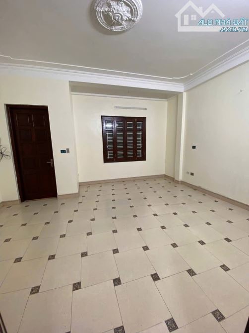 BÁN NHÀ PHỐ DUY TÂN CẦU GIẤY 55M 5 TẦNG VỈA HÈ Ô TÔ TRÁNH 2 THOÁNG KINH DOANH VIP 25 TỶ