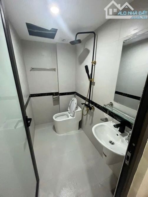 CCMN Thụy Khuê - Hơn 10 tỷ - 10 phòng full đồ - dòng tiền 500tr/năm