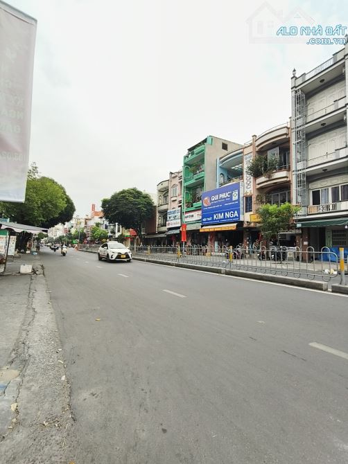 H7. Nhà mặt tiền Chợ Nguyễn Sơn - 6,2 x 17 - 2 tầng - HXH giá 12,9 tỷ thương lượng - 8