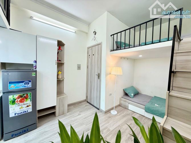 Bán toà CHDV Khâm Thiên sổ vuông ngõ 3 gác thông KD gần DH Bách Kinh Xây, 40m2*6T 10P KK
