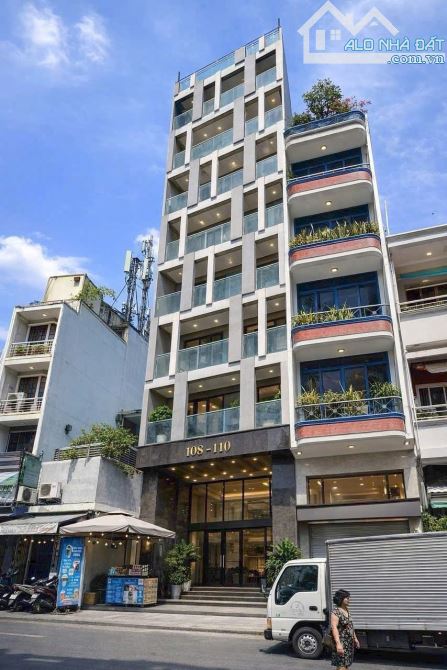 Ngay Khu Phan Xích Long! 45 tỷ giảm còn 36 tỷ! NGANG 8x25m- Hầm+7 Tầng- HDT: 120tr/T- 36Tỷ