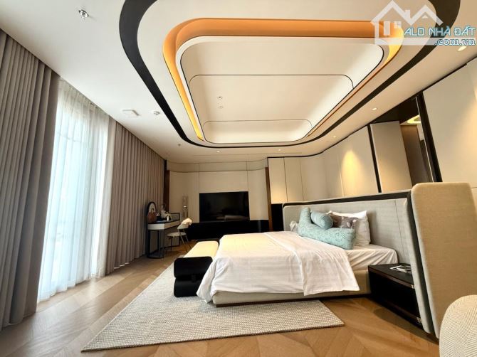 Bán tòa nhà Phố Huế Hoàn Kiếm 300m2, 10 tầng, mặt tiền 9m, vị trí kim cương