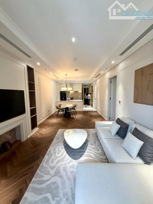 Bán tòa nhà Phố Huế Hoàn Kiếm 300m2, 10 tầng, mặt tiền 9m, vị trí kim cương