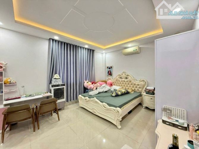 Q12-Bán Biệt Thự Mini -Góc 2 Mặt Tiền,4Tầng (8x18),141m2- Giá: 13,3 tỉ.TL. - 4