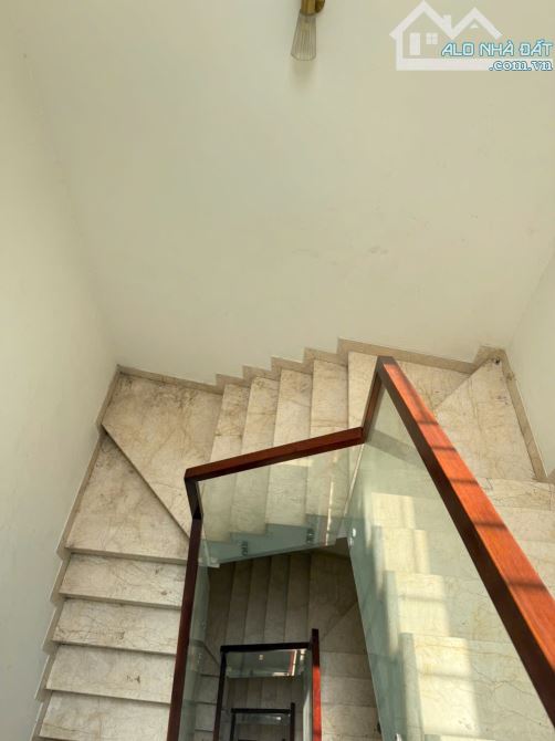 MẶT TIỀN ĐƯỜNG NGUYỄN THỊ SÓC 30M - NGAY CHỢ ĐẦU MỐI HÓC MÔN - DT 6 X 30M - 5