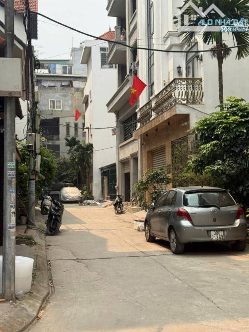 LẠC LONG QUÂN SIÊU PHẨM VIEW TÂY HỒ TRÍCH SÀI - 200M RA HỒ - Ô TÔ VÀO NHÀ. DT 272M2 X