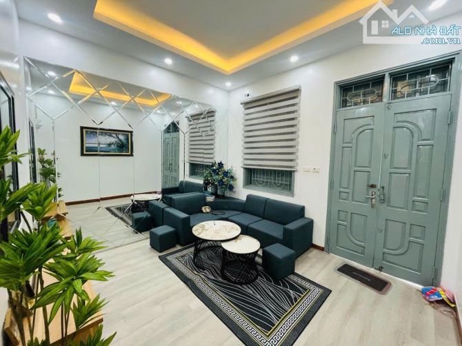 Giá 4,5 tỷ căn hộ Trần Bình, Cầu Giấy, thoáng sáng, sổ to 80m2 3pn 2wc ở luôn