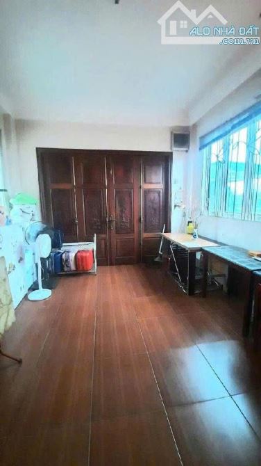 BÁN NHÀ QUẬN HOÀN KIẾM, PHỐ CỔ - 42M2 X 5 TẦNG - 10M RA PHỐ, NGÕ THOÁNG - SỔ RIÊNG