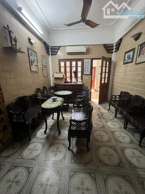 100m2/4T-MT4m-giá 105 tỷ TL-Nhà Mặt phố Thuốc Bắc