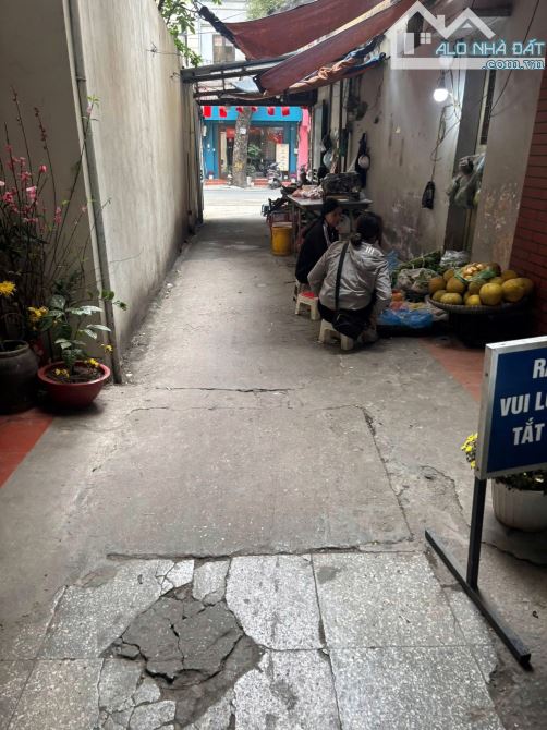 BÁN CĂN TT HIẾM LÝ NAM ĐẾ, TRUNG TÂM HOÀN KIẾM, SÂN ĐỖ XE RỘNG RÃI, DT 65M*, GIÁ 7.95 TỶ