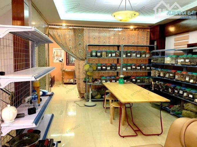 BÁN NHÀ PHỐ MAI DỊCH 80m2 × 5T × MT 5m. GARA 2 Ô TÔ + 2 Ô TÔ TRÁNH ĐỖ TRƯỚC NHÀ