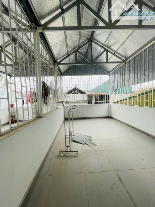 SIÊU HIẾM, NHÀ RIÊNG MỚI ĐẸP VÕ CHÍ CÔNG CẦU GIẤY, 2 THOÁNG PHỐ VÕ CHÍ CÔNG 40M*5T giá 8.8 - 5