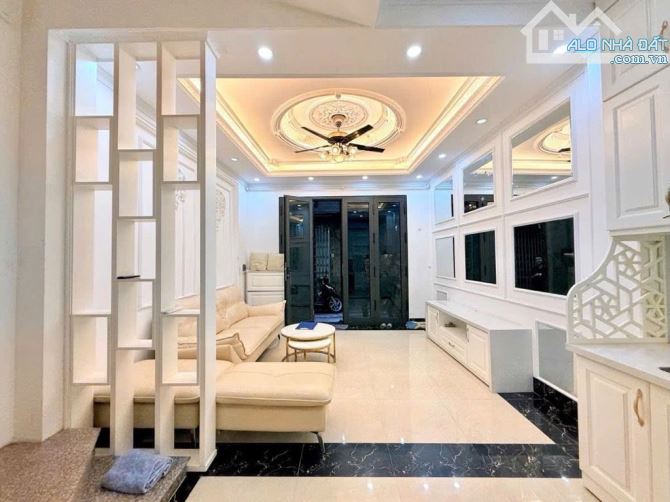 Bán nhà pháo đài láng tt đống đa nhà fun nội thất xịn sò
