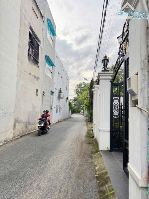 Bán lô đất hẻm oto thông đường 102 Tăng Nhơn Phú A - 1