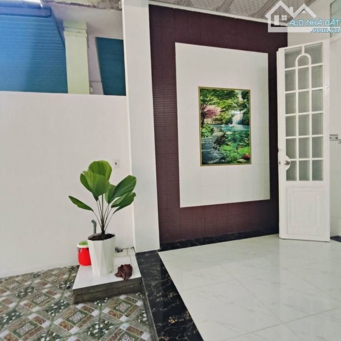 Bán gấp nhà 5x30m 150m2, giá 850 triệu, tại Trần Tử Bình, sổ hồng riêng - 2