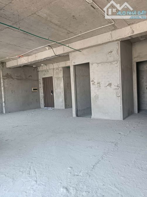 💥 2PN 81m2 Ngay Phú Mỹ Hưng - giao thô, tự thiết kế theo ý cá nhân, gần RMIT, 4.8 tỷ - 4