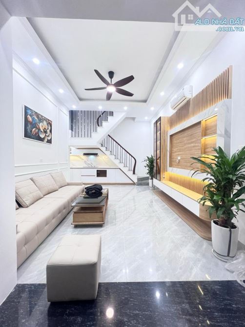 Nhà mới phố Thịnh Hào, nhà thoáng sáng vô cùng, gần phố, full nội thất mới, về ở ngay. - 8