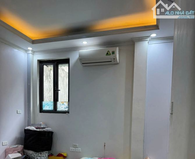 HIẾM – TRUNG TÂM HOÀN KIẾM – NGÕ RỘNG VĂN MINH – CÓ SÂN ĐỂ XE RIÊNG