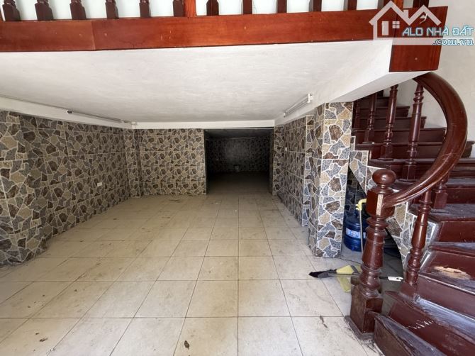 Phân lô Bộ Công An. Lô góc- 2 mặt ô tô tránh, P Hoàng Văn Thái - 1