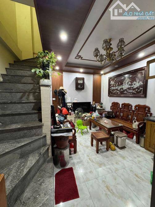 HIẾM – TRUNG TÂM HOÀN KIẾM – NGÕ RỘNG VĂN MINH – CÓ SÂN ĐỂ XE RIÊNG - 1