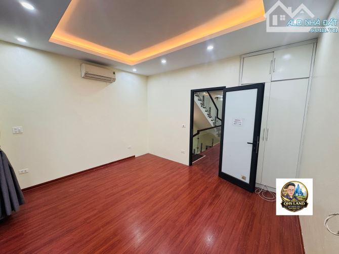 CHO THUÊ NHÀ NGUYÊN CĂN PHỐ SÀI ĐỒNG– LONG BIÊN 100m² x 4 TẦNG – VỈA HÈ Ô TÔ TRÁNH – 18TR/ - 3