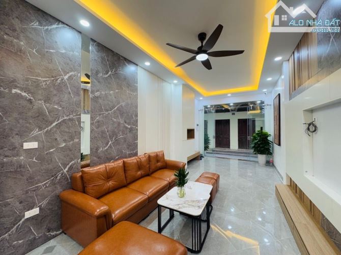 Bán căn nhà phố trung liệt tt đống đa nhà đẹp fun tiện ích bao quanh nhiều trường DH lớn