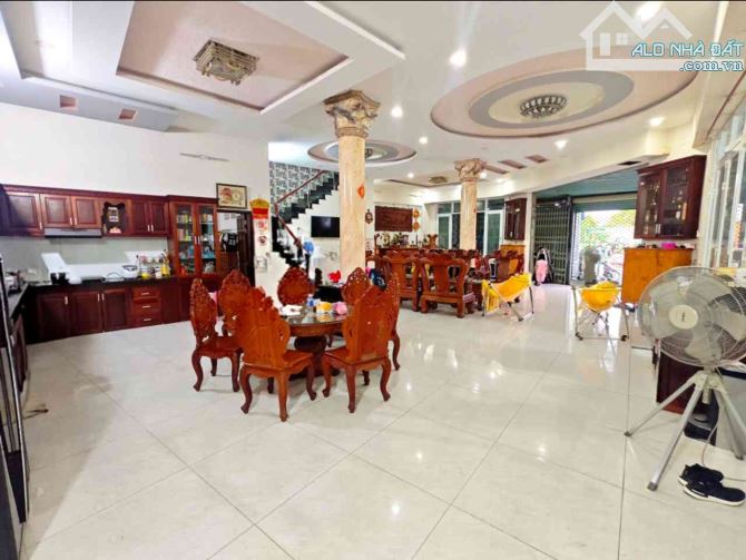 Bán nhà 17x18m, 3 tầng, Mt Lê Thị Lơ, Tân Hiệp, Hóc Môn - 1