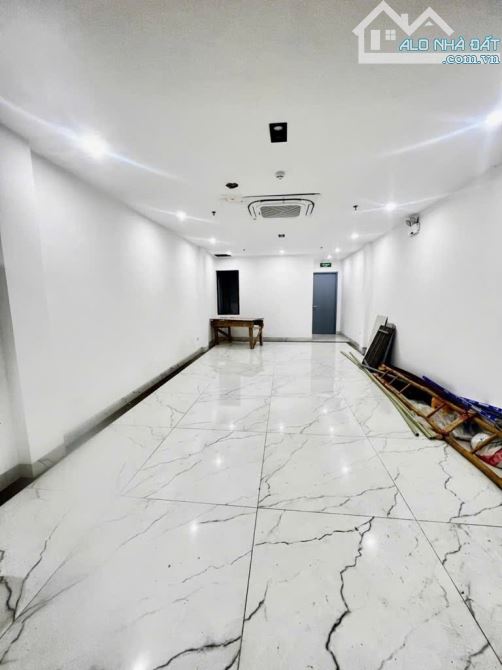 39 tỷ -100 m2 💥Tòa văn phòng mặt phố Phạm Văn Đồng 8 tầng thang máy kinh doanh - 1