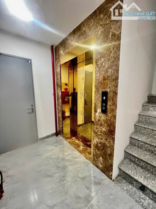 39 tỷ -100 m2 💥Tòa văn phòng mặt phố Phạm Văn Đồng 8 tầng thang máy kinh doanh - 2