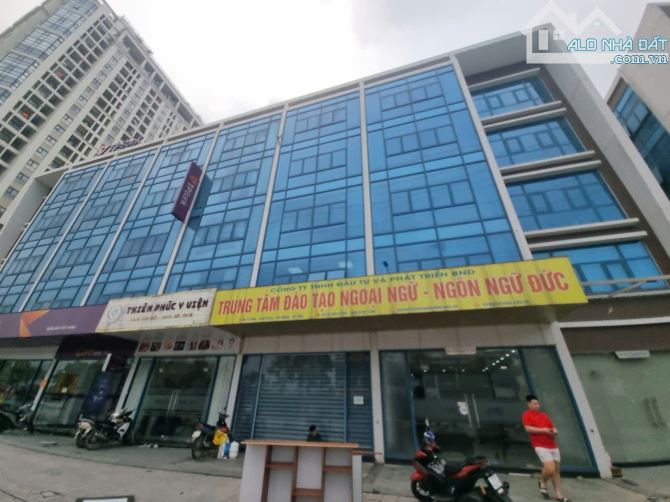 Cho thuê LK Galaxy 69 Tố Hữu 200m x 6 tầng thông sàn thang máy
