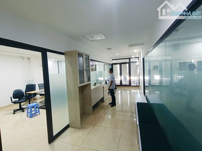 Cho thuê LK Galaxy 69 Tố Hữu 200m x 6 tầng thông sàn thang máy - 5