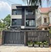 BIỆT THỰ KẾ SÔNG – ĐỐI DIỆN PHÚ MỸ HƯNG – QUỸ ĐẤT 240M²