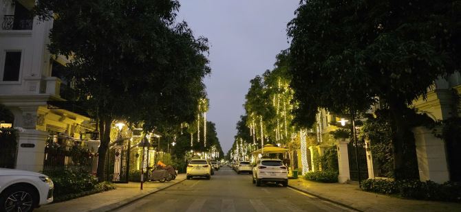 Vinhomes Riverside Long Biên - BTLK - Giá 66 tỷ
